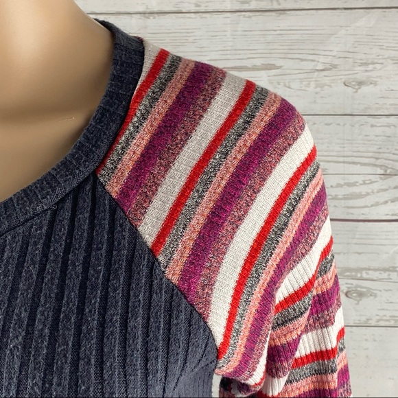 Chris & Carol Raglan Sweater - Picture 4 of 12